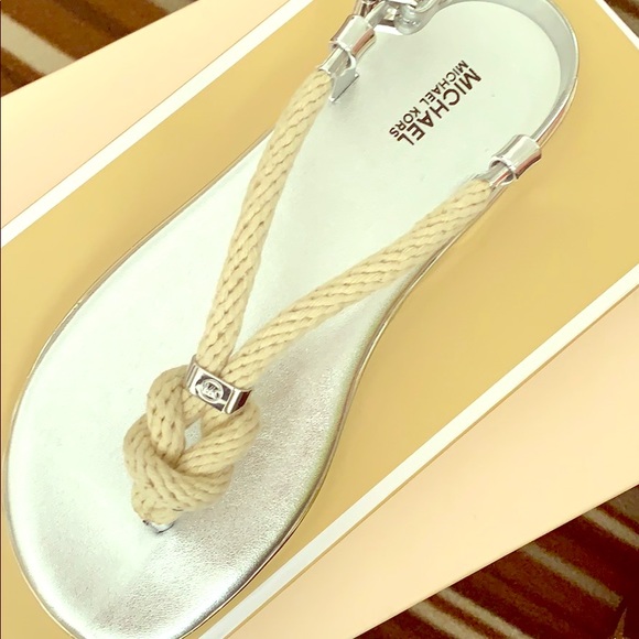 Sandals - Picture 1 of 2